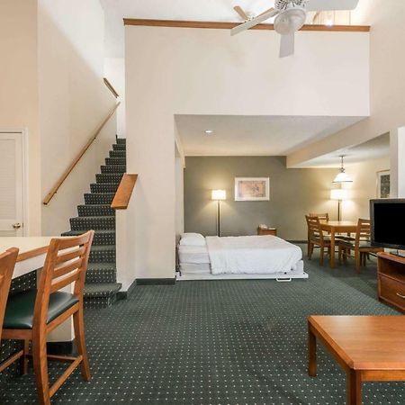 Hawthorn Suites Fort Worth University Exterior photo