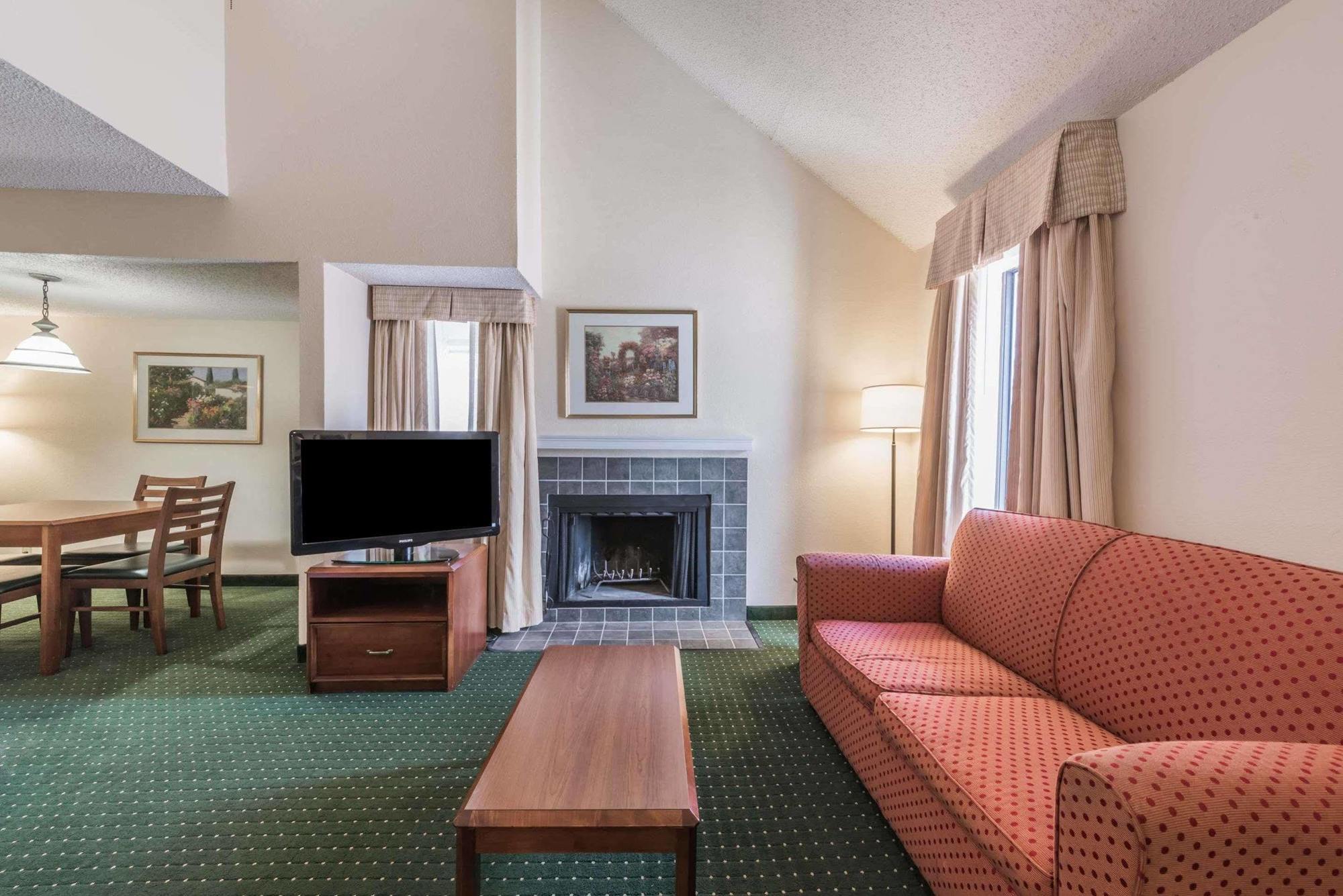 Hawthorn Suites Fort Worth University Exterior photo